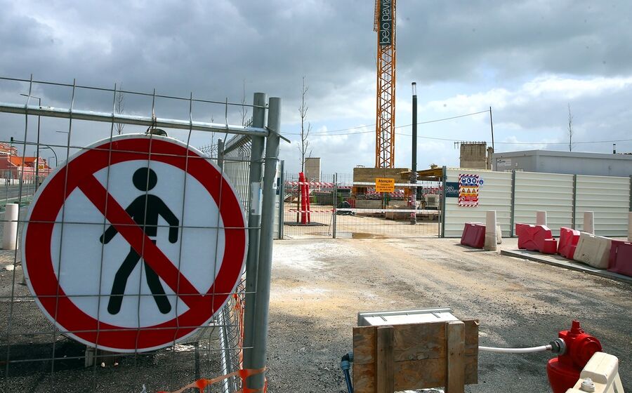 obras, construção, contratos públicos