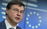 Comissário europeu Valdis Dombrovskis acredita que a UE deverá crescer este ano acima do previsto.
