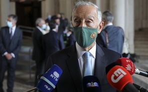 Marcelo Rebelo de Sousa máscara