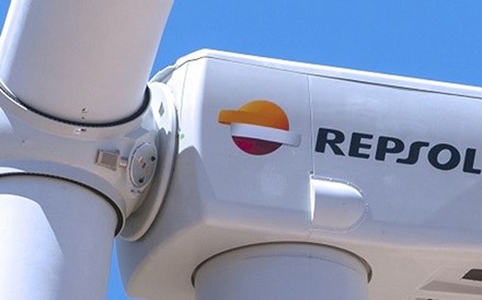 Repsol vende 25% da divisão de renováveis por 905 milhões