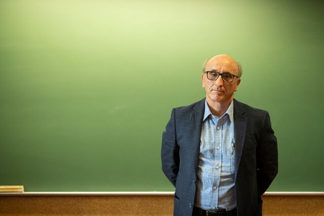 Manuel Carmo Gomes: “A vida voltará ao normal a meio do verão”