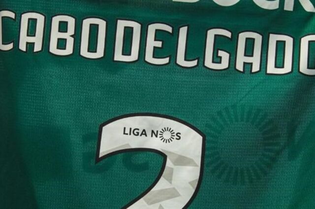 Sporting joga na Luz com Cabo Delgado escrito nas camisolas 