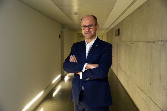 Greve nos CTT tem 'motivação exclusivamente política', acusa João Bento