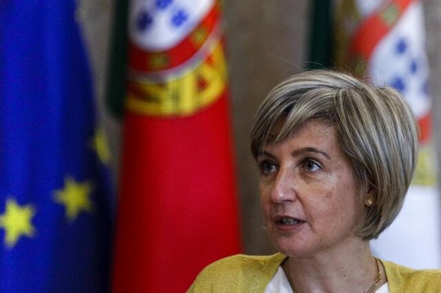 Ministra da Saúde admite novas medidas para travar evolução da pandemia 