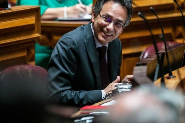 PS saúda 'retoma da abertura' do BE para negociar