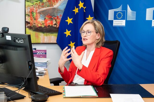 Mairead McGuinness: 'Aprendemos a lição. Problemas dos bancos têm de ser resolvidos com capital privado'