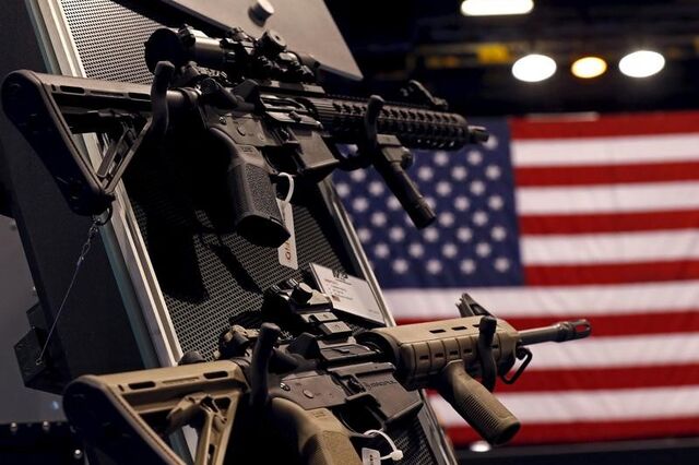 Vendas de armas nos EUA sobem a um ritmo sem precedentes