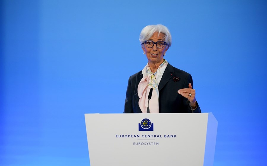Christine Lagarde tem em mãos um programa pandémico de compra de ativos de 1,85 biliões de euros.