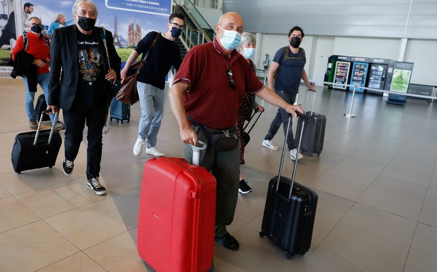 companhias aéreas, viagens, covid, aeroportos, turismo