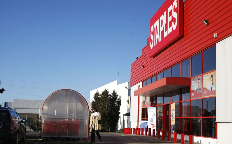 staples