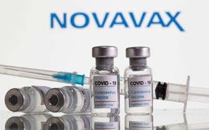 Regulador europeu aprova vacina contra a covid-19 desenvolvida pela Novavax 
