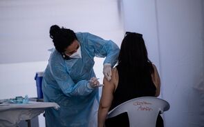 Vacinação contra a Covid-19 no Chile