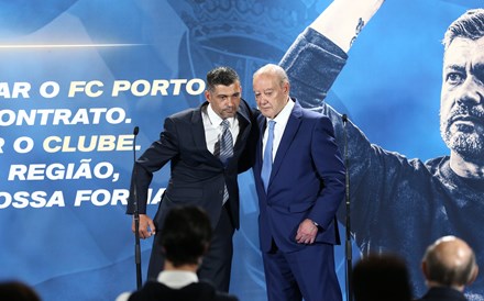 Sérgio Conceição renova com o FC Porto até 2024 e promete 'títulos'