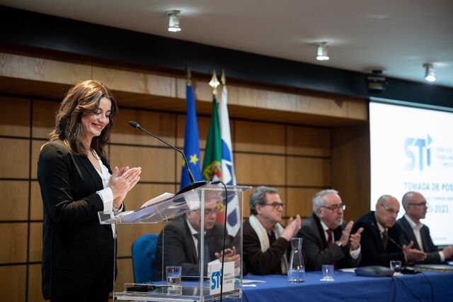 Ana Gamboa: “Falta uma política de empenho e motivação” 