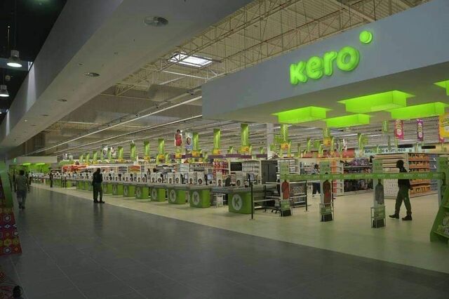 Angola abre concurso para gestão de supermercados que pertenciam a generais 'Kopelipa' e 'Dino'