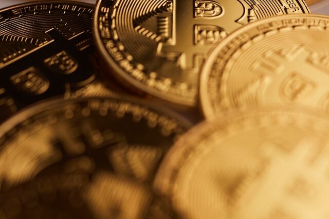 Regulação aperta cerco a faroeste das cripto