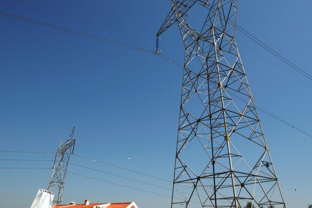 Partidos pressionam Governo a agir sobre preços da eletricidade
