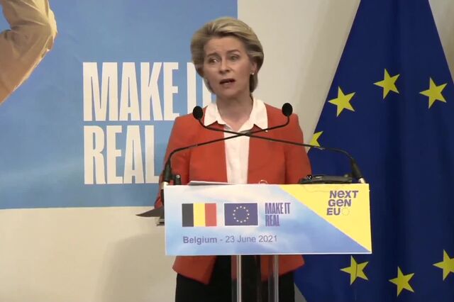 Von der Leyen classifica como “uma vergonha” lei húngara contra direitos LGBT