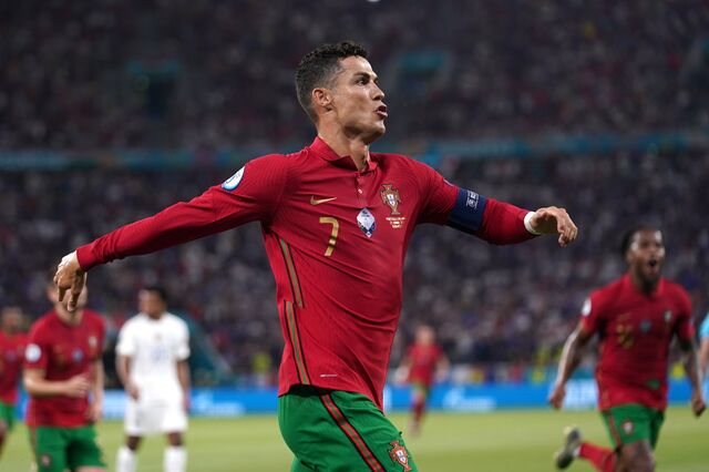 Ronaldo iguala recorde mundial de Ali Daei com golo 109 por Portugal