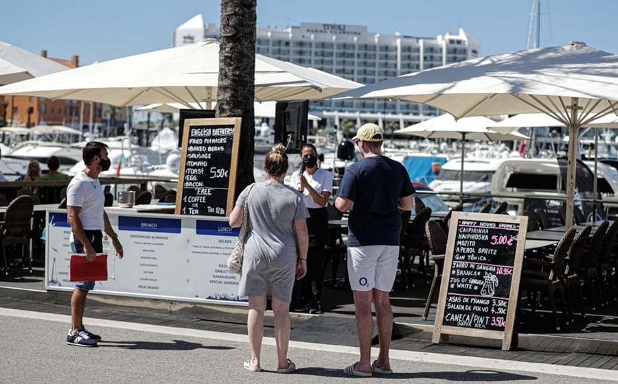 O Algarve será a região mais afetada pela decisão do governo britânico.