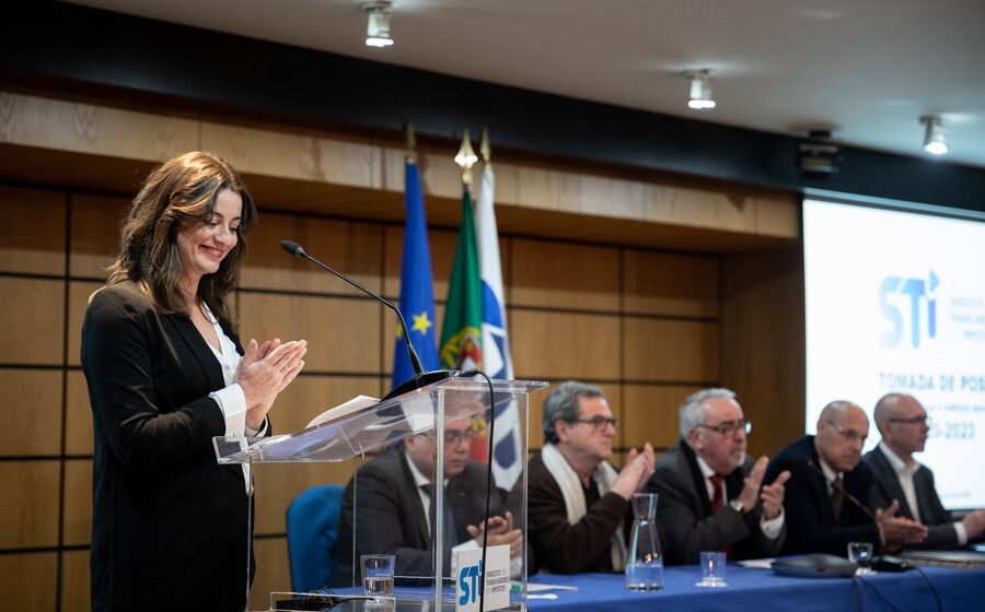 Ana Gamboa STI