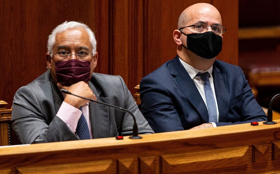 António Costa e João Leão 