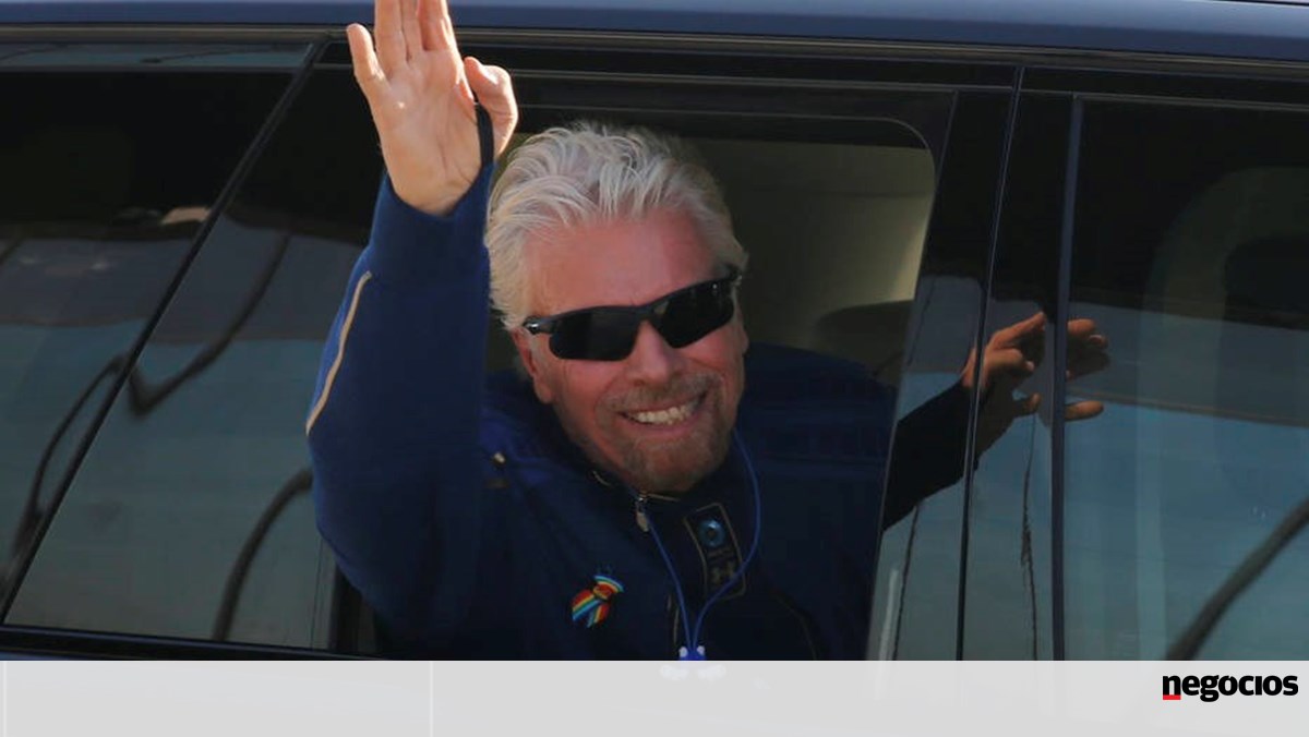Richard Branson regresa de viaje espacial en la nave espacial Virgin Galactic – Empresas