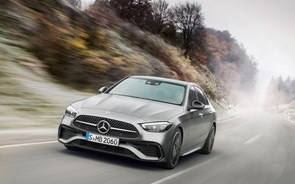 Mercedes-Benz Classe C: Autonomia elétrica recorde