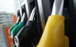 Encher depósito com diesel custa mais 14 euros do que em maio