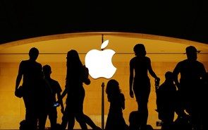 Apple pode pagar seis milhões de euros por violação de regras de privacidade na UE