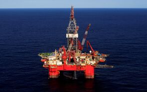 Petróleo perde fôlego em dia de encontro OPEP+