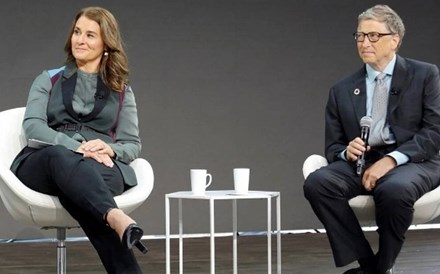 Bill e Melinda Gates mantêm-se juntos como copresidentes na Fundação Gates