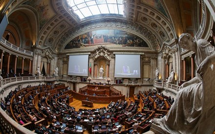 Partidos querem decidir regras do teletrabalho em setembro