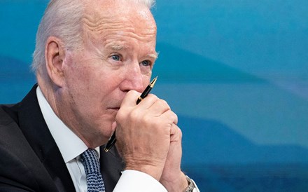 Pacote de estímulos económicos de Joe Biden alvo de fraude