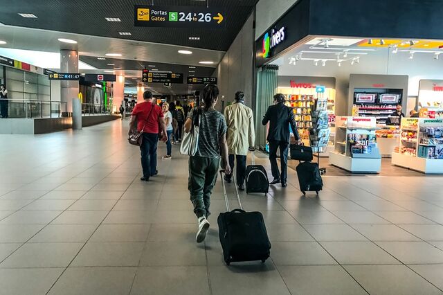 França não impedirá férias em Portugal, mas pede prudência