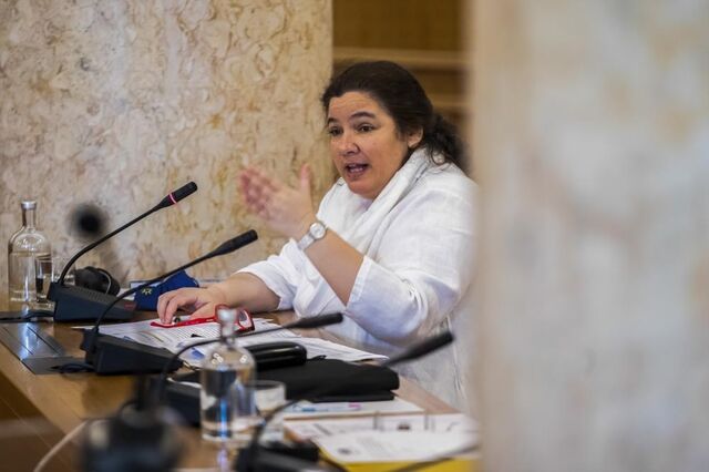 Renovar a carta ou mudar a morada: serviços vão ter número único