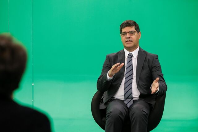 “Estamos a exportar mais 20% de bens, mas temos o turismo a puxar para trás”