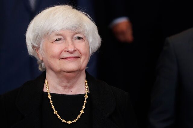 Yellen convence UE a adiar impostos digitais