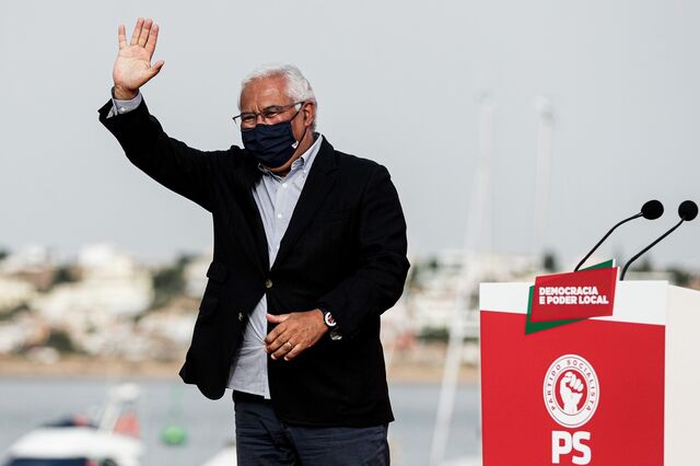 Costa critica PSD e CDS por terem dito a Bruxelas que Portugal 'tinha autoestradas por todo o sítio' 