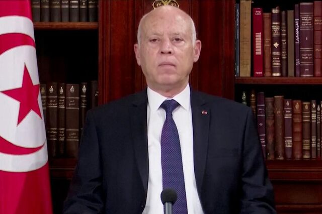 Presidente da Tunísia suspende Parlamento e demite primeiro-ministro