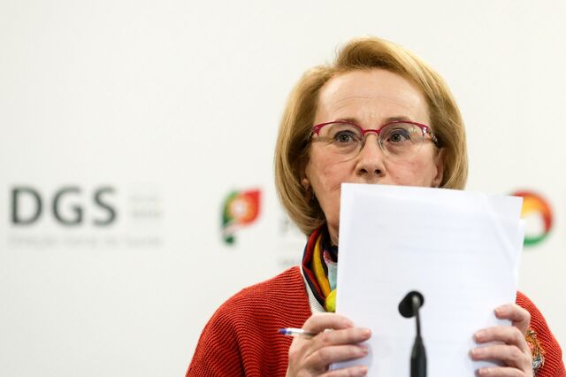 DGS recomenda uso de máscara em eventos no exterior e no recreio das escolas