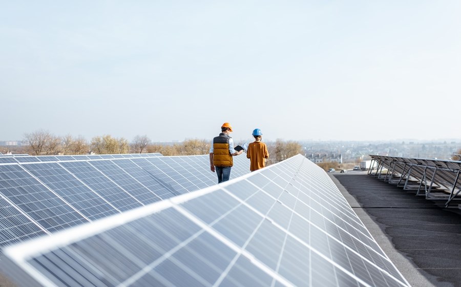 De momento, apenas 12 dos 26 lotes      adjudicados no leilão solar de 2019 já obtiveram o licenciamento elétrico.