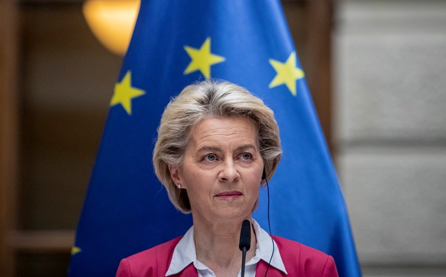 A Comissão Europeia, liderada por Ursula von der Leyen, já aprovou o programa apresentado por Portugal.