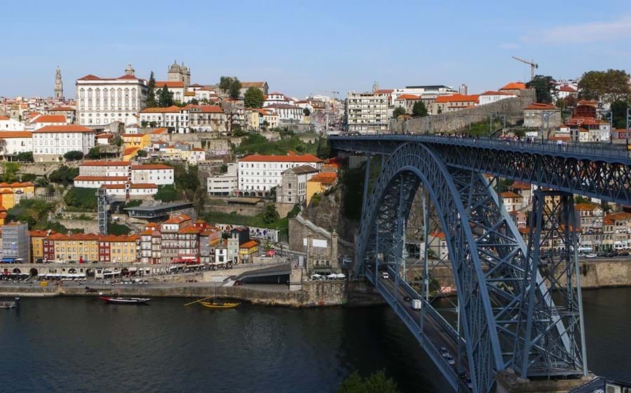 O Porto é um dos cinco concelhos que já estão garantidamente em risco muito elevado na revisão de hoje.