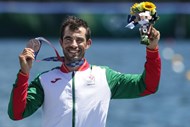 Fernando Pimenta no K1 1000 na canoagem conquistou a sua segunda medalha em Jogos, e o bronze, em Tóquio.