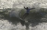 Yolanda Hopkins (Surf, shortboard)