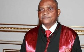 Presidente angolano aceita pedido de presidente do Tribunal Constitucional para cessar funções 