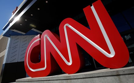 CNN despede funcionários que foram trabalhar sem estar vacinados