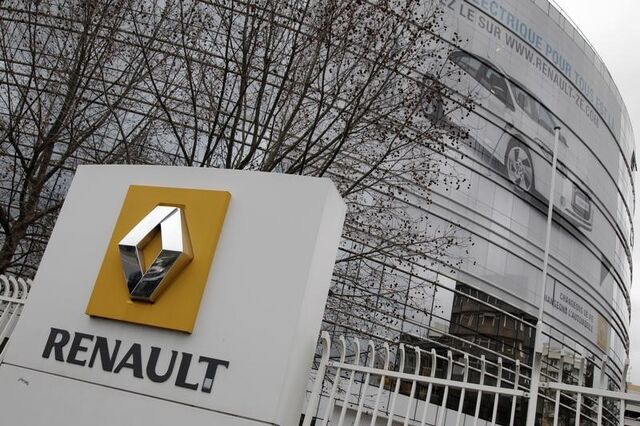 Crise dos 'chips' leva Renault a cortar previsões para a produção este ano
