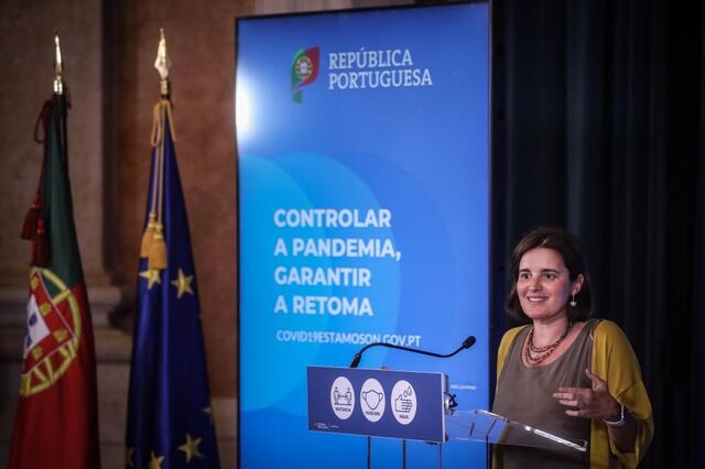 Governo antecipa desconfinamento para 23 de agosto. Lotação máxima das lojas aumenta